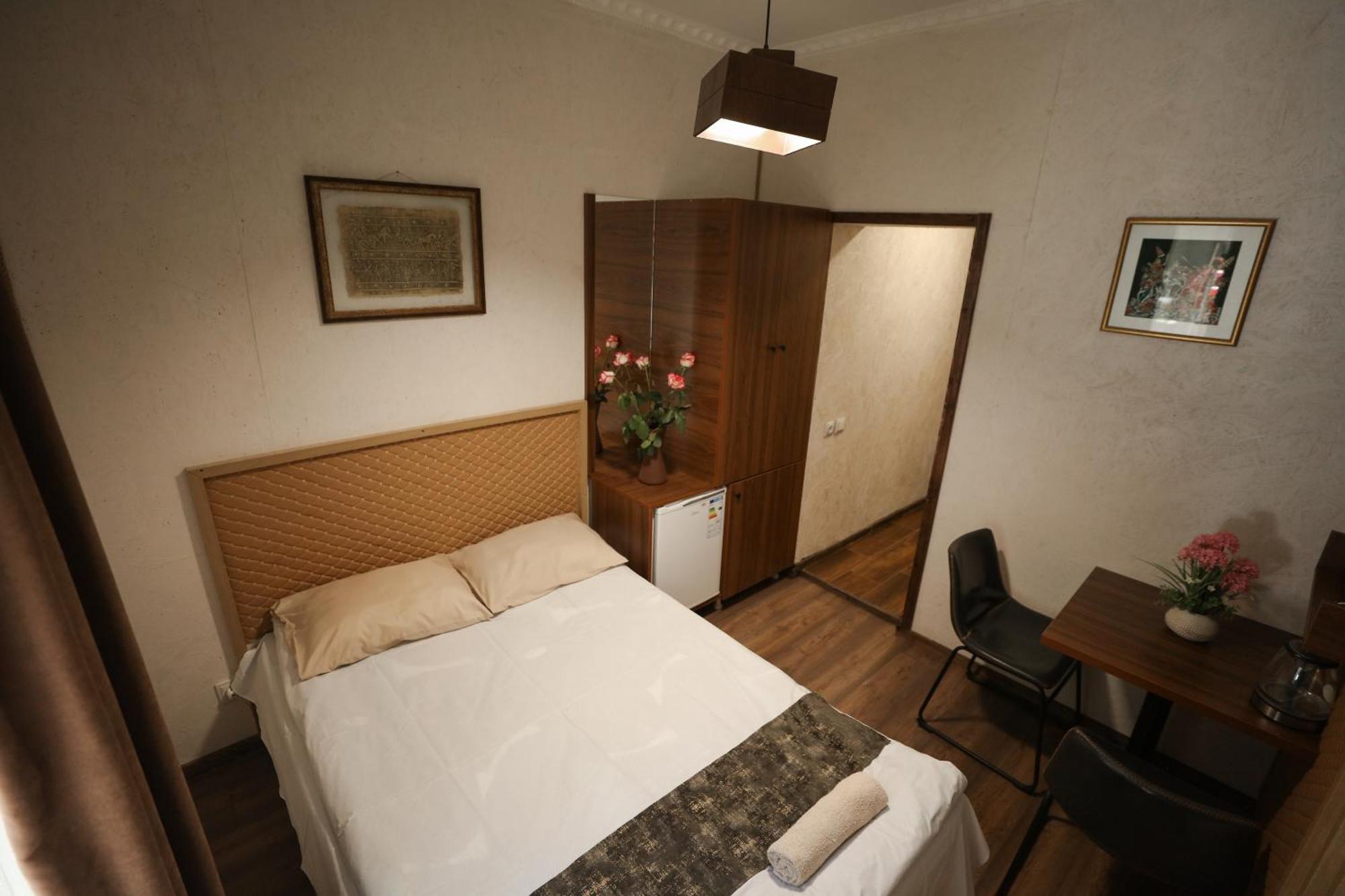 U Ashota Hotel Yerevan Exterior photo